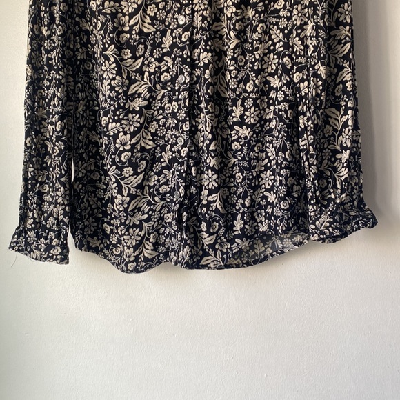 J.Crew XS Prairie Floral Drapey Button-Up Top - Picture 5 of 13
